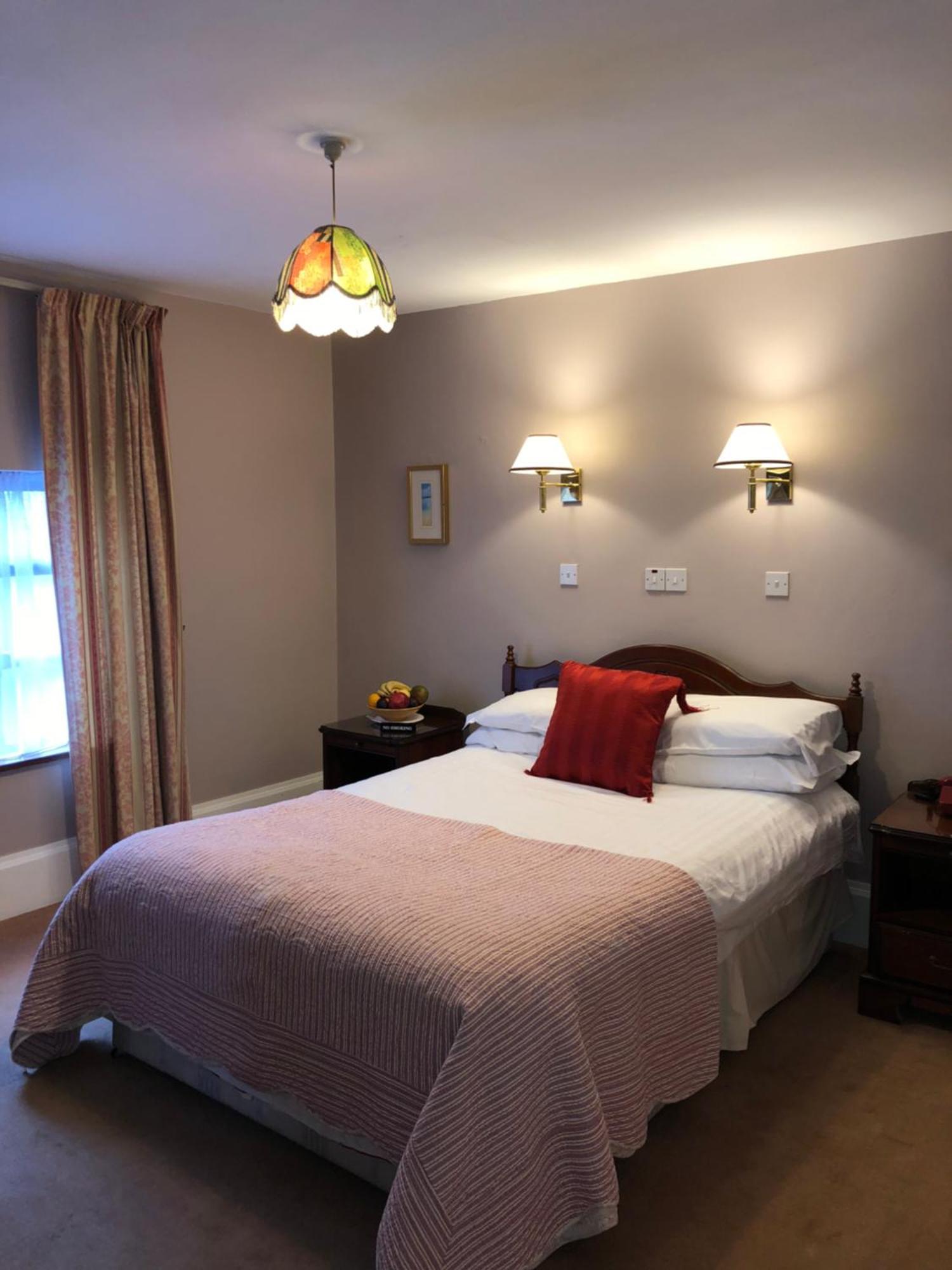 Tully'S Hotel Castlerea Eksteriør bilde