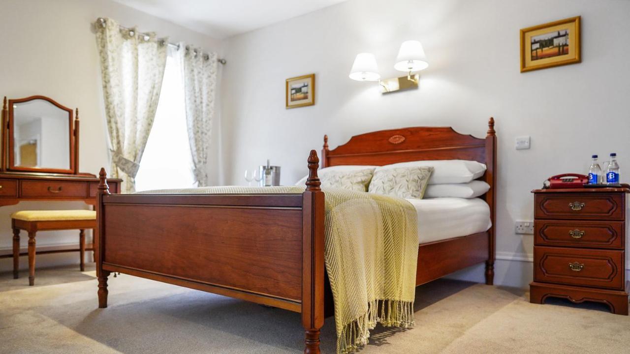 Tully'S Hotel Castlerea Eksteriør bilde